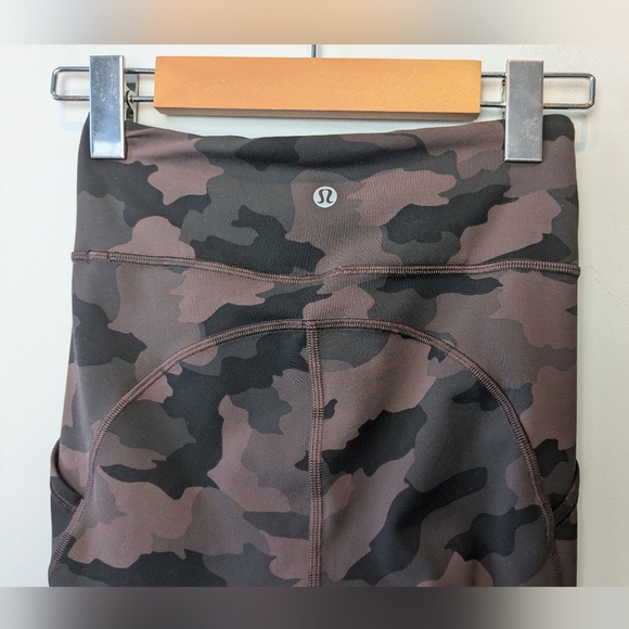 Lululemon Invigorate High-Rise Tight 25" Heritage 365 Camo Brown Earth size 2 - Picture 10 of 12